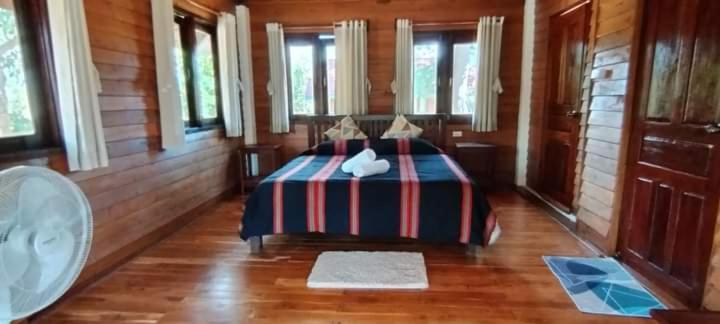 Bolaven Garden Bungalow And Tent - Tad Lo Ban Kiangtat Eksteriør bilde