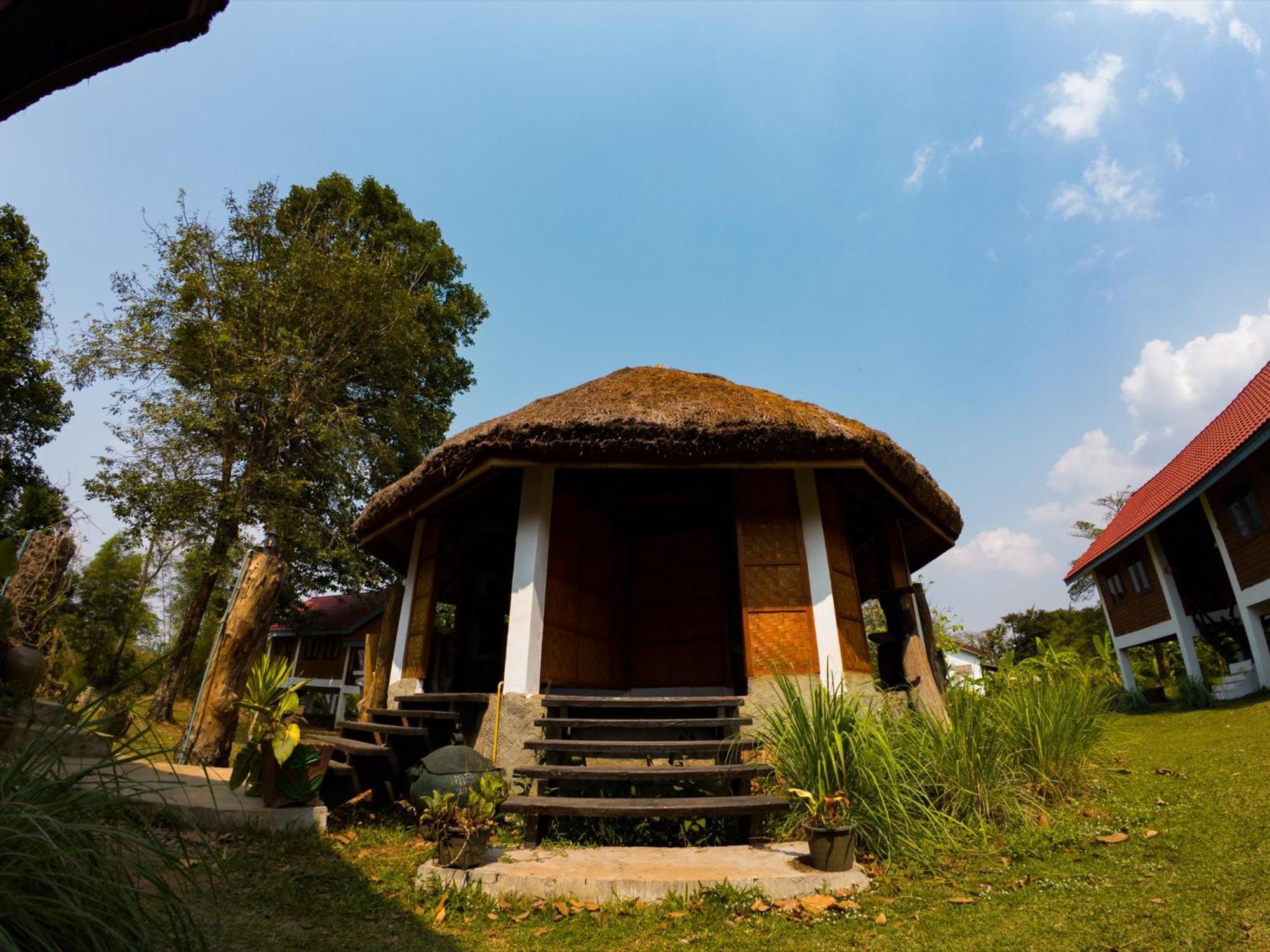 Bolaven Garden Bungalow And Tent - Tad Lo Ban Kiangtat Eksteriør bilde