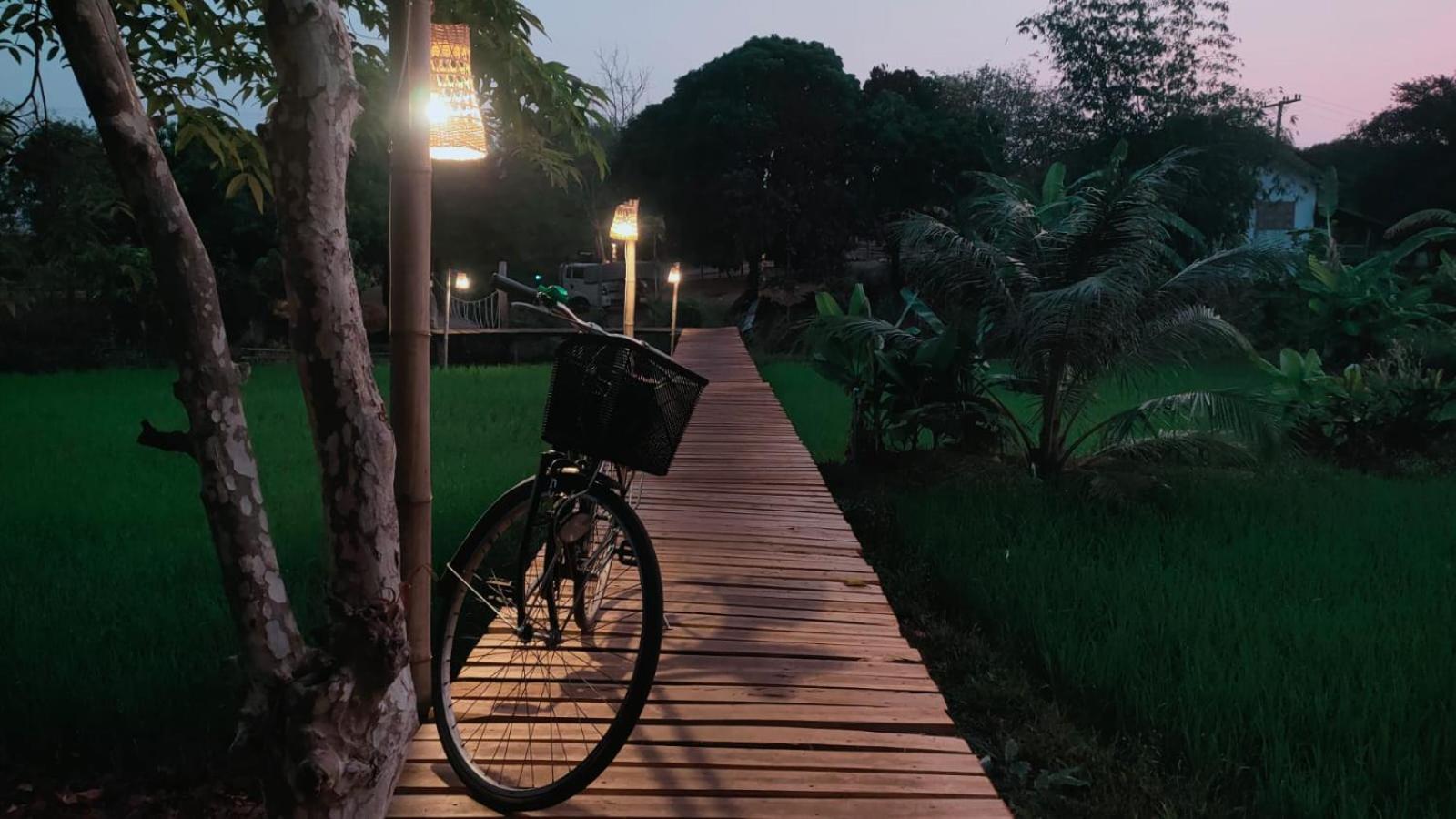 Bolaven Garden Bungalow And Tent - Tad Lo Ban Kiangtat Eksteriør bilde