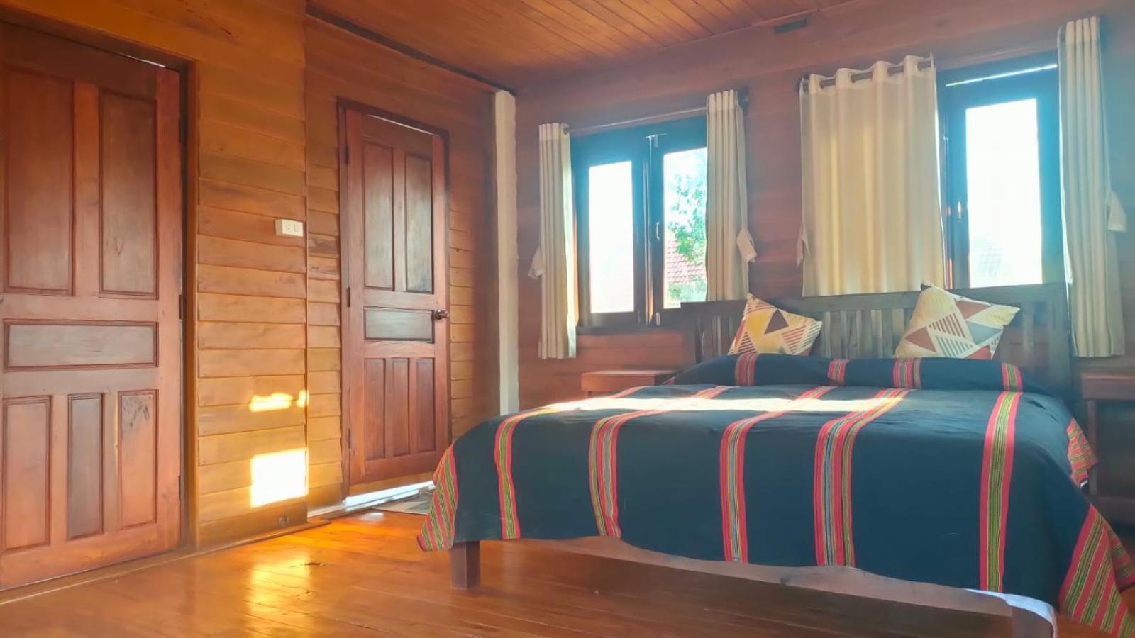 Bolaven Garden Bungalow And Tent - Tad Lo Ban Kiangtat Eksteriør bilde